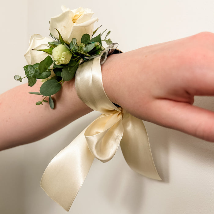 Petite Spray Rose Corsage with Ribbon Bracelet