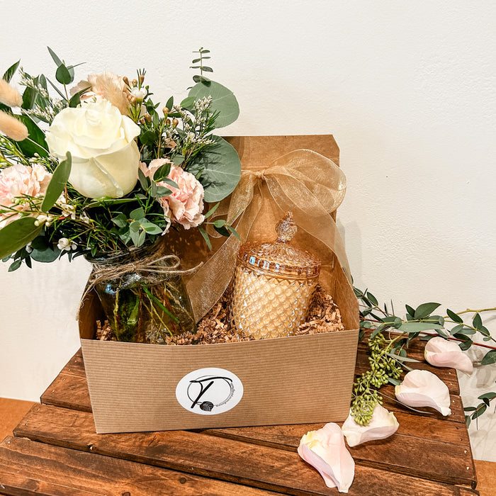 Vintage Posy and Candle Gift Box